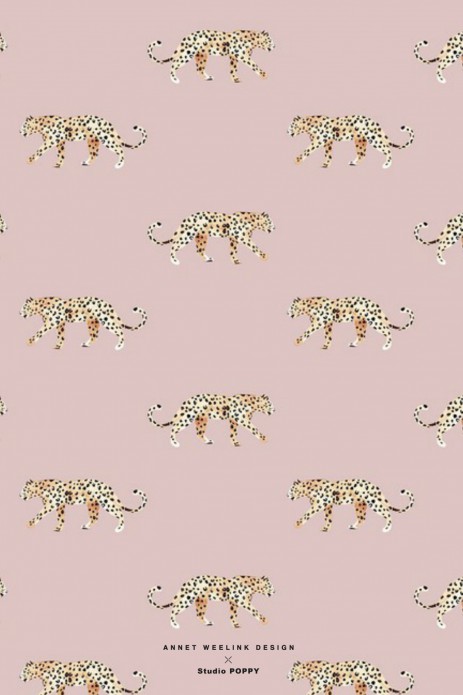Geboortekaartje 'Leopard dusty pink' van Annet Weelink Design achter